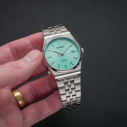 Casio Men Round Watch