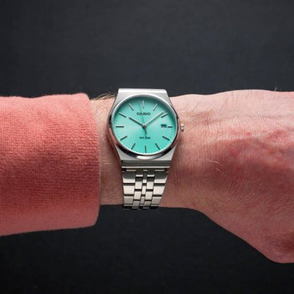 Casio Men Round Watch