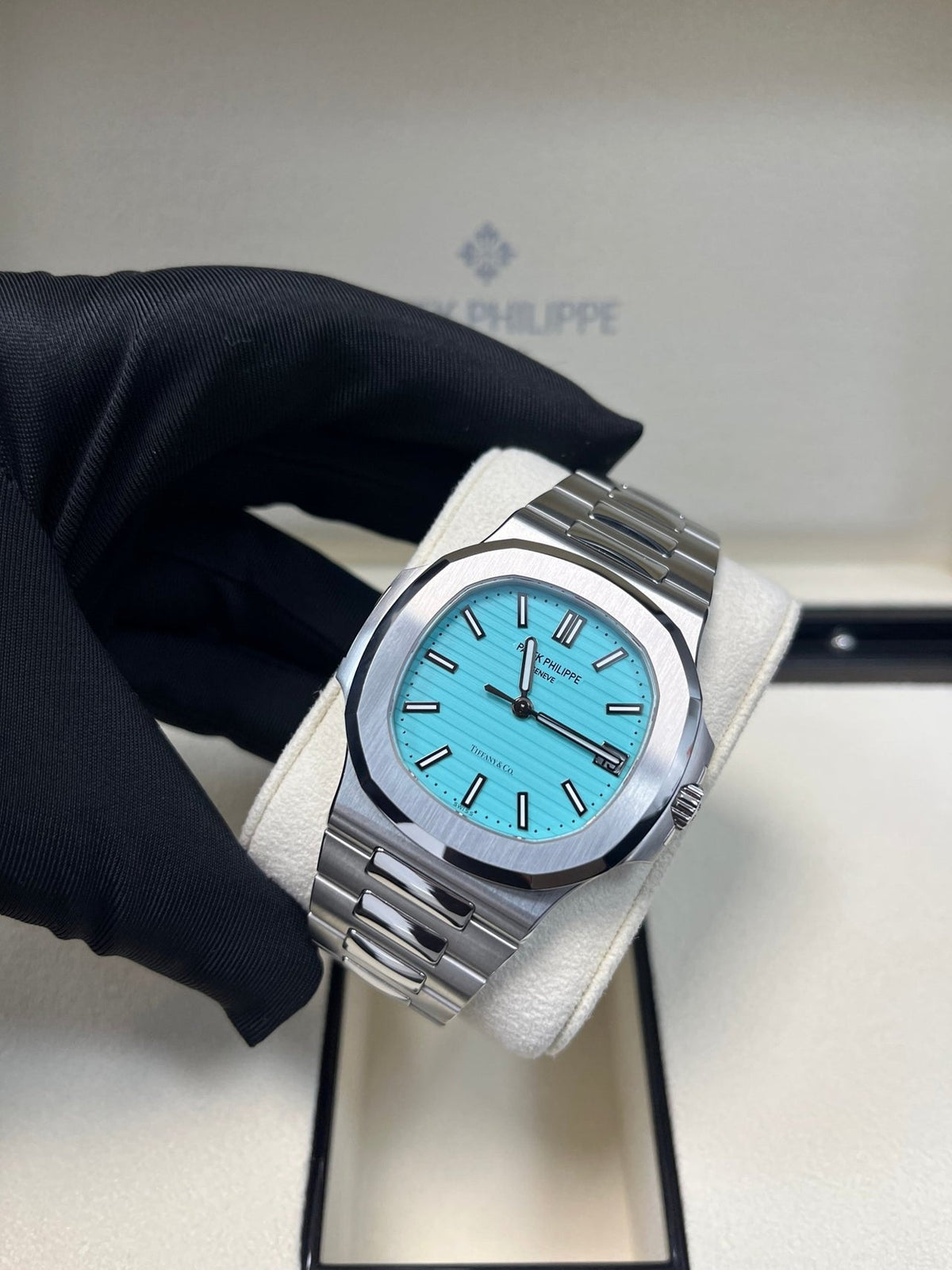 Men Patek Philippe Geneve Watch - UAE